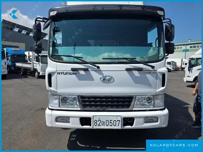 HYUNDAI MEGA TRUCK GOLD