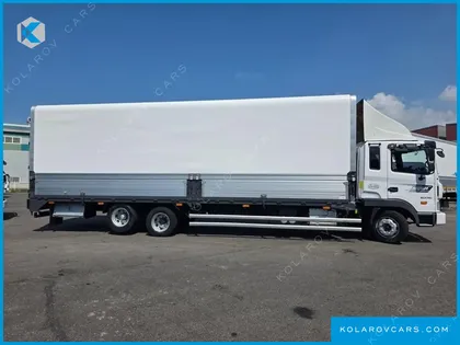 HYUNDAI MEGA TRUCK GOLD