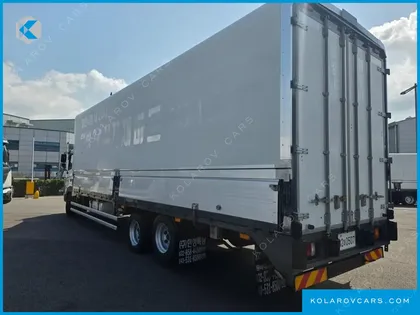 HYUNDAI MEGA TRUCK GOLD