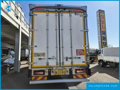 VOLVO CARGO TRUCK 6X4