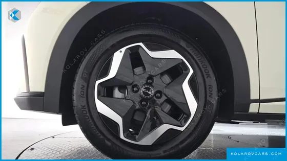 BYD DOLPHIN BASE