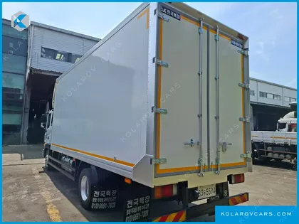 HYUNDAI MEGA TRUCK GOLD