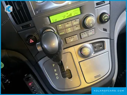 HYUNDAI GRAND STAREX NONE