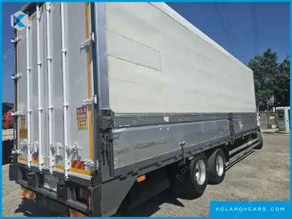 HYUNDAI MEGA TRUCK GOLD