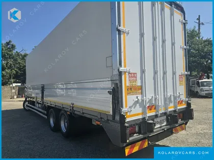 HYUNDAI MEGA TRUCK GOLD