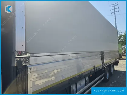 HYUNDAI MEGA TRUCK GOLD