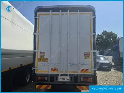 HYUNDAI MEGA TRUCK GOLD