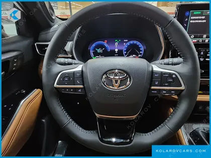 TOYOTA HIGHLANDER 2.5 4WD PLATIMUM