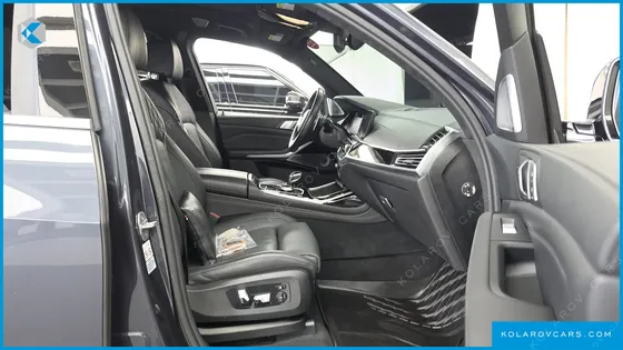 BMW X7 M50D