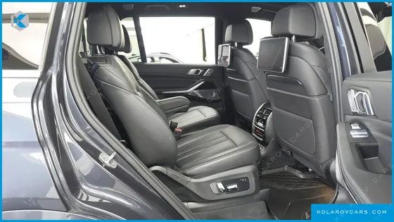 BMW X7 M50D