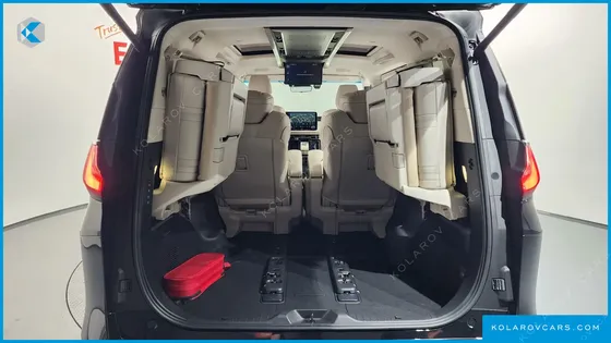 LEXUS LM 500H EXECUTIVE