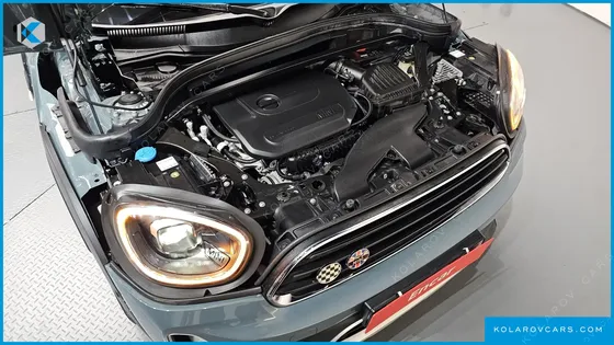 MINI COUNTRYMAN CLASSIC PLUS LAUNCH PACK