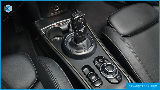 MINI COUNTRYMAN CLASSIC PLUS LAUNCH PACK