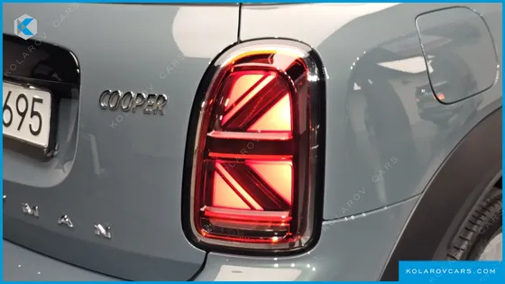 MINI COUNTRYMAN CLASSIC PLUS LAUNCH PACK