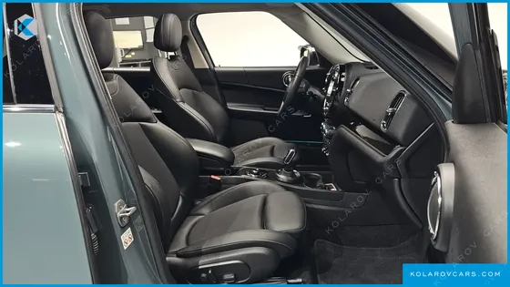 MINI COUNTRYMAN CLASSIC PLUS LAUNCH PACK