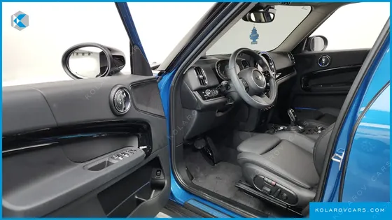 MINI COUNTRYMAN CLASSIC PLUS LAUNCH PACK