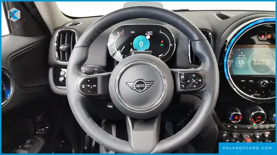 MINI COUNTRYMAN CLASSIC PLUS LAUNCH PACK