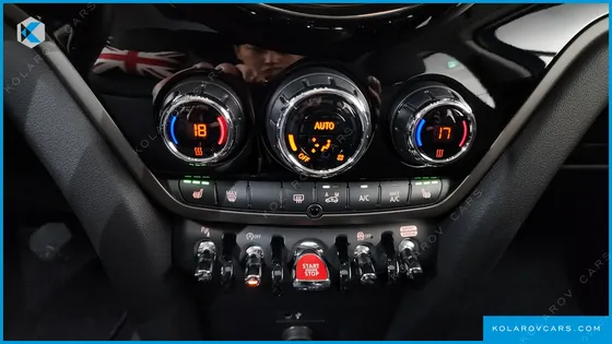 MINI COUNTRYMAN CLASSIC PLUS LAUNCH PACK