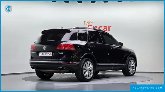 VOLKSWAGEN TOUAREG V6 3.0 TDI BLUEMOTION PREMIUM