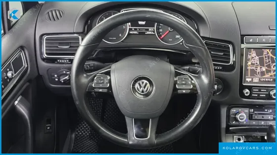VOLKSWAGEN TOUAREG V6 3.0 TDI BLUEMOTION PREMIUM
