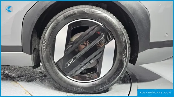 KIA EV4 LONG RANGE 2WD