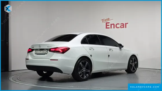 MERCEDES A-CLASS A250 4MATIC SEDAN