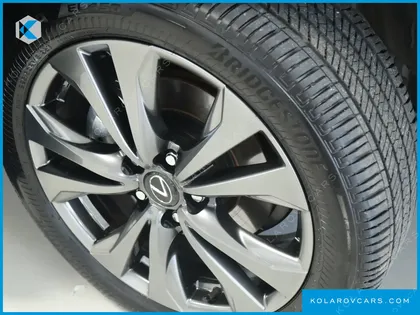LEXUS UX 2.0 F-SPORT 2WD