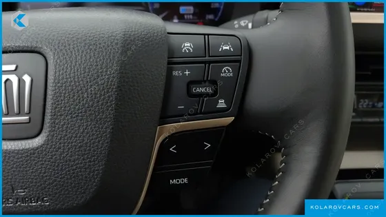 TOYOTA CROWN 2.5 4WD HYBRID