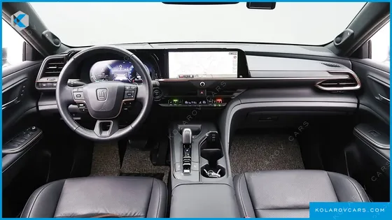 TOYOTA CROWN 2.4 4WD DUAL BOOST HYBRID