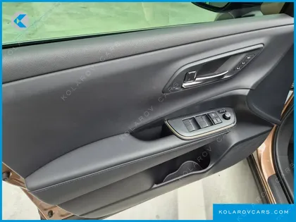 TOYOTA CROWN 2.4 4WD DUAL BOOST HYBRID