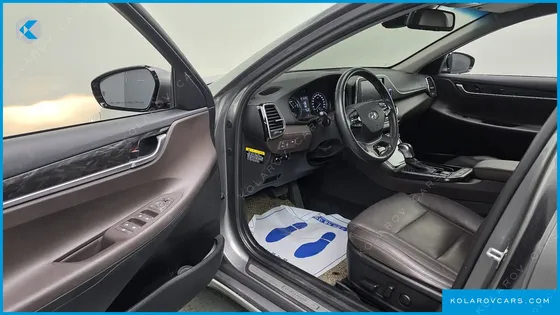 HYUNDAI GRANDEUR PREMIUM