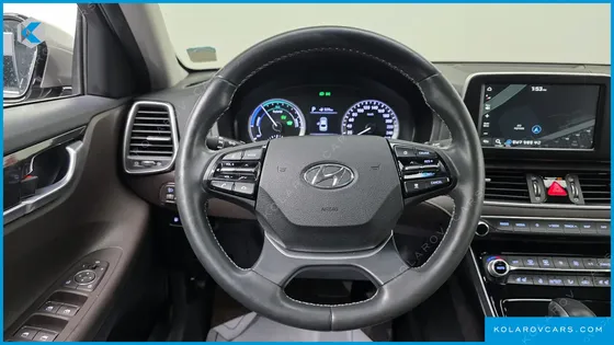 HYUNDAI GRANDEUR PREMIUM