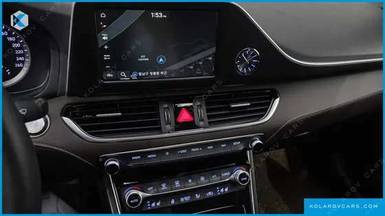 HYUNDAI GRANDEUR PREMIUM