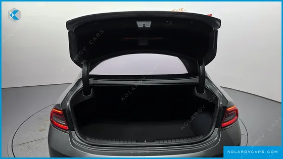 HYUNDAI GRANDEUR PREMIUM
