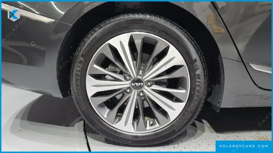 KIA K8 SIGNATURE