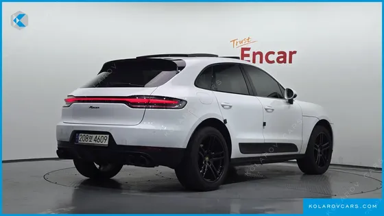 PORSCHE MACAN 2.0