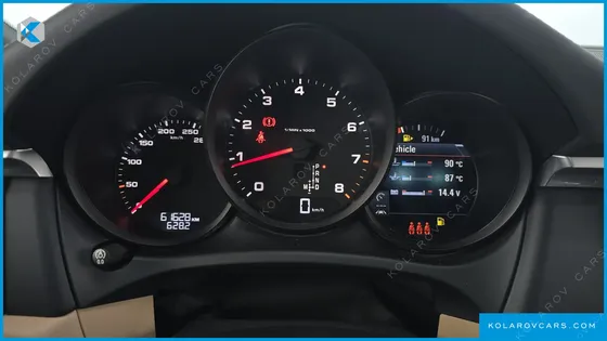 PORSCHE MACAN 2.0