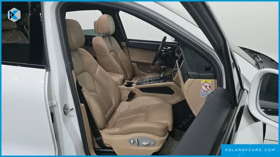 PORSCHE MACAN 2.0