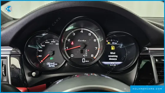 PORSCHE MACAN 3.6 TURBO
