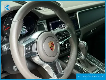 PORSCHE MACAN 2.0