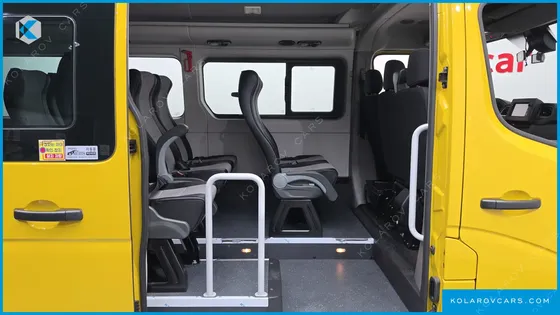 RENAULT KOREA MASTER SCHOOL BUS