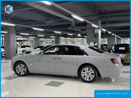 ROLLS ROYCE GHOST 6.7 V12