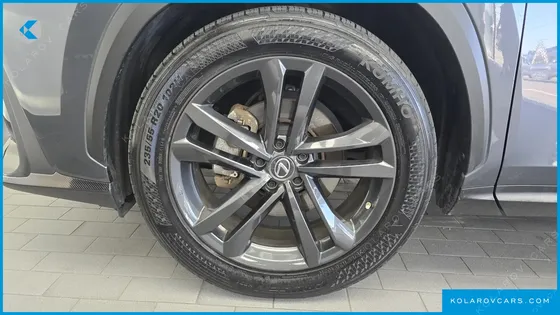 LEXUS NX PREMIUM