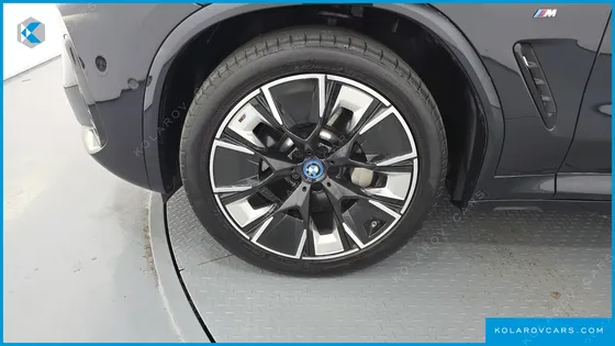 BMW IX3 M SPORTS