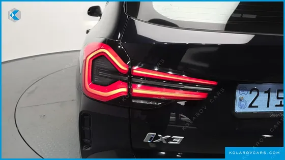 BMW IX3 M SPORTS