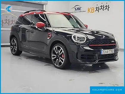 MINI COUNTRYMAN JCW LAUNCH PACK
