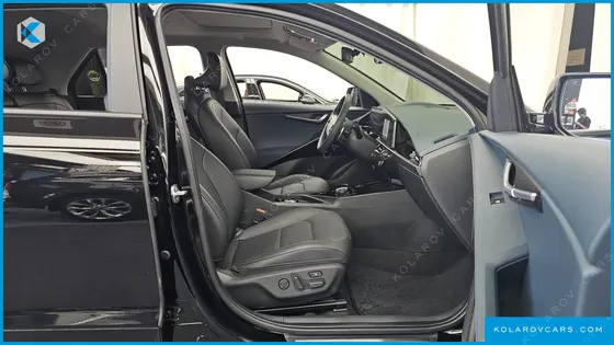 KIA NIRO EARTH