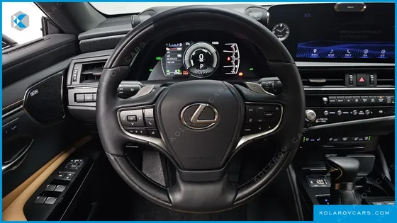 LEXUS ES EXECUTIVE