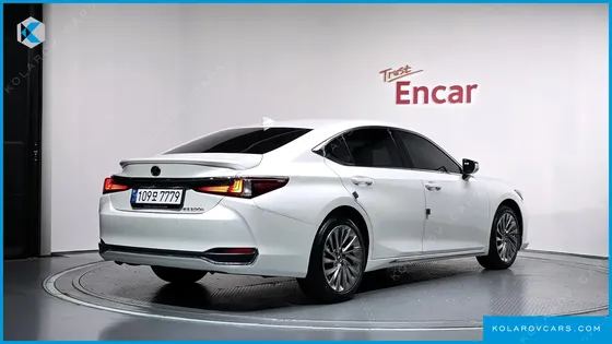 LEXUS ES LUXURY PLUS
