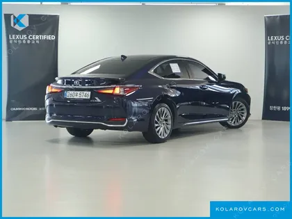 LEXUS ES EXECUTIVE